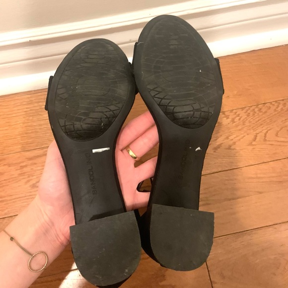 Bandolino Black Sandals - Picture 6 of 6